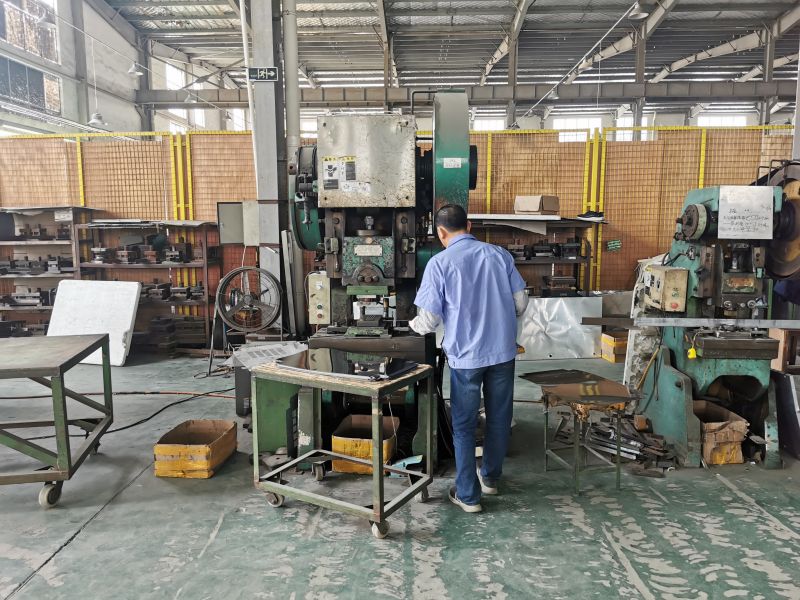 punching machine  4.jpg